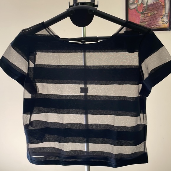 Reebok women Black D layer set-striped semi sheer boxy studio top - Picture 5 of 11